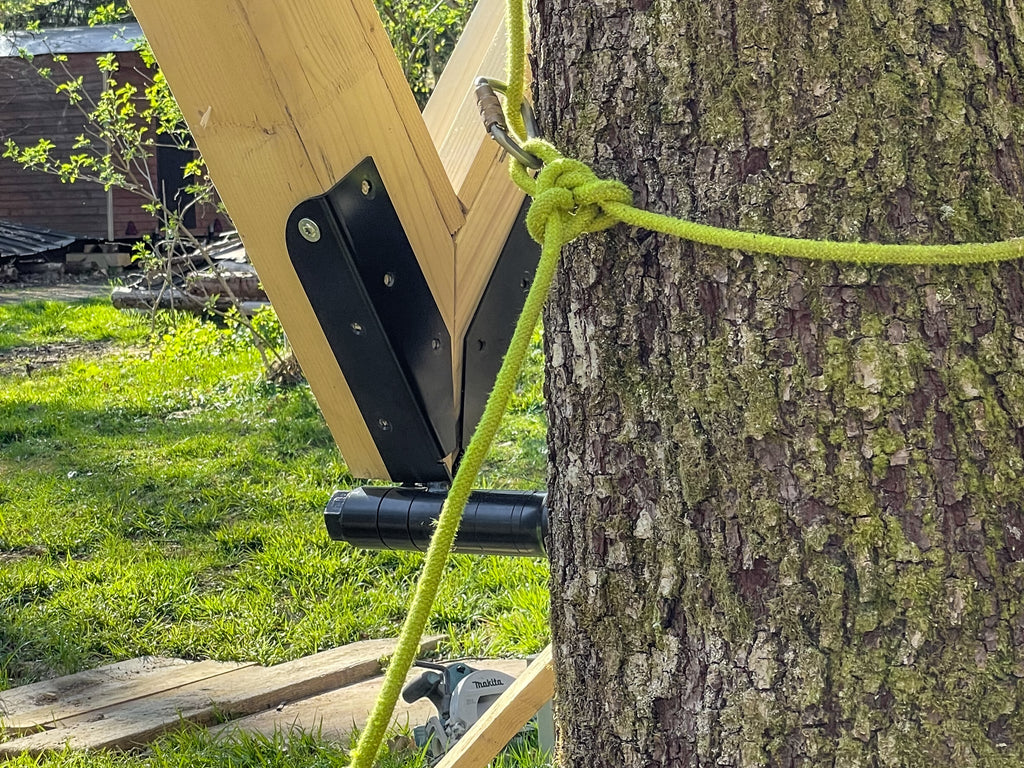 Profi Baumhaus Hardware –
Schraube für Baumhaus – Dreieckhalterung – Bolzenbefestigung – beachte den Wachstumsraum Abstand